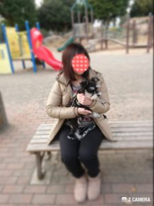 抱っこされているダノ